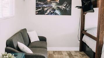 1 多间卧室、旅行婴儿床、WiFi、床单