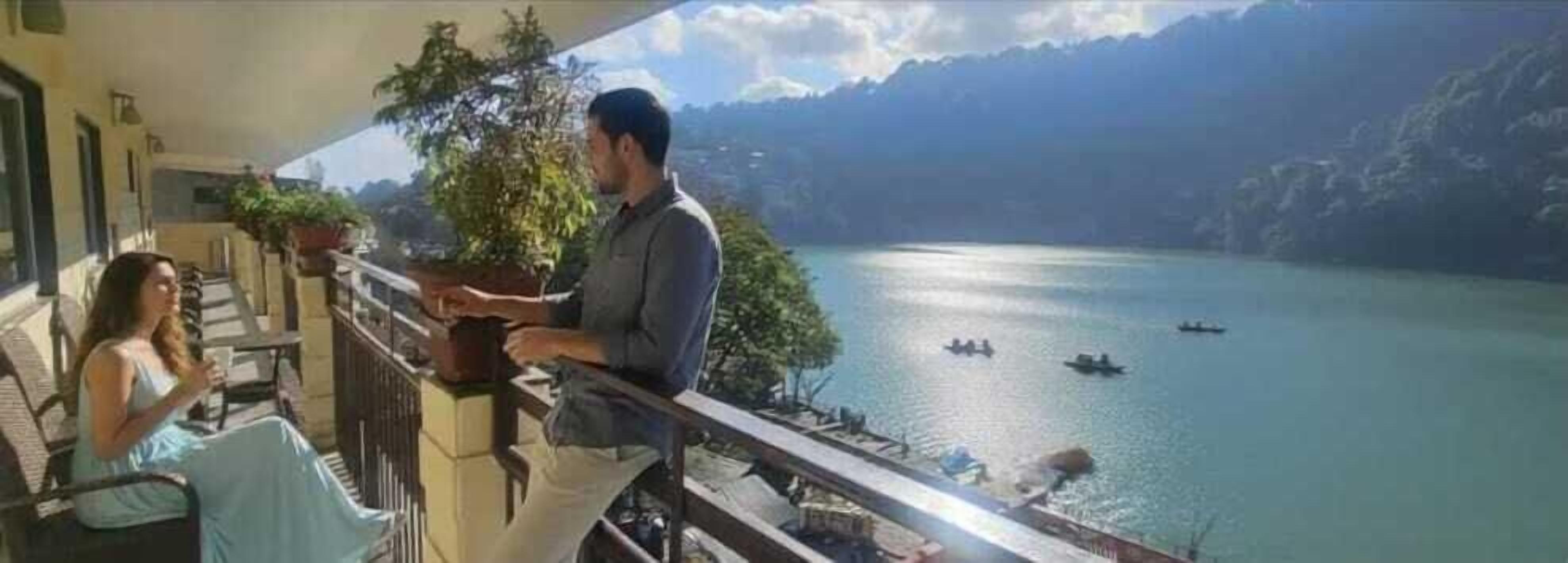 Deluxe Room, 1 Bedroom, Lake View, Lakeside | Terrace/patio