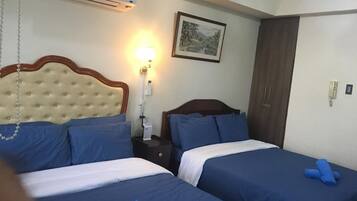 1 多间卧室、客房内保险箱、WiFi