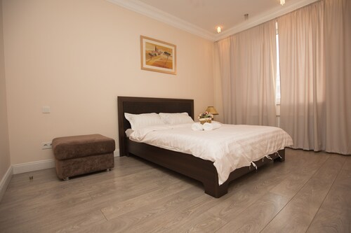 3 bedroom apartment for daily rent