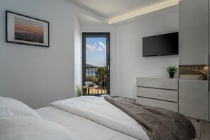 4 chambres, fer et planche à repasser, Wi-Fi, literie fournie