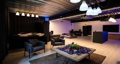 A luxury loft in Antwerp with more than 2500 square feet open space!