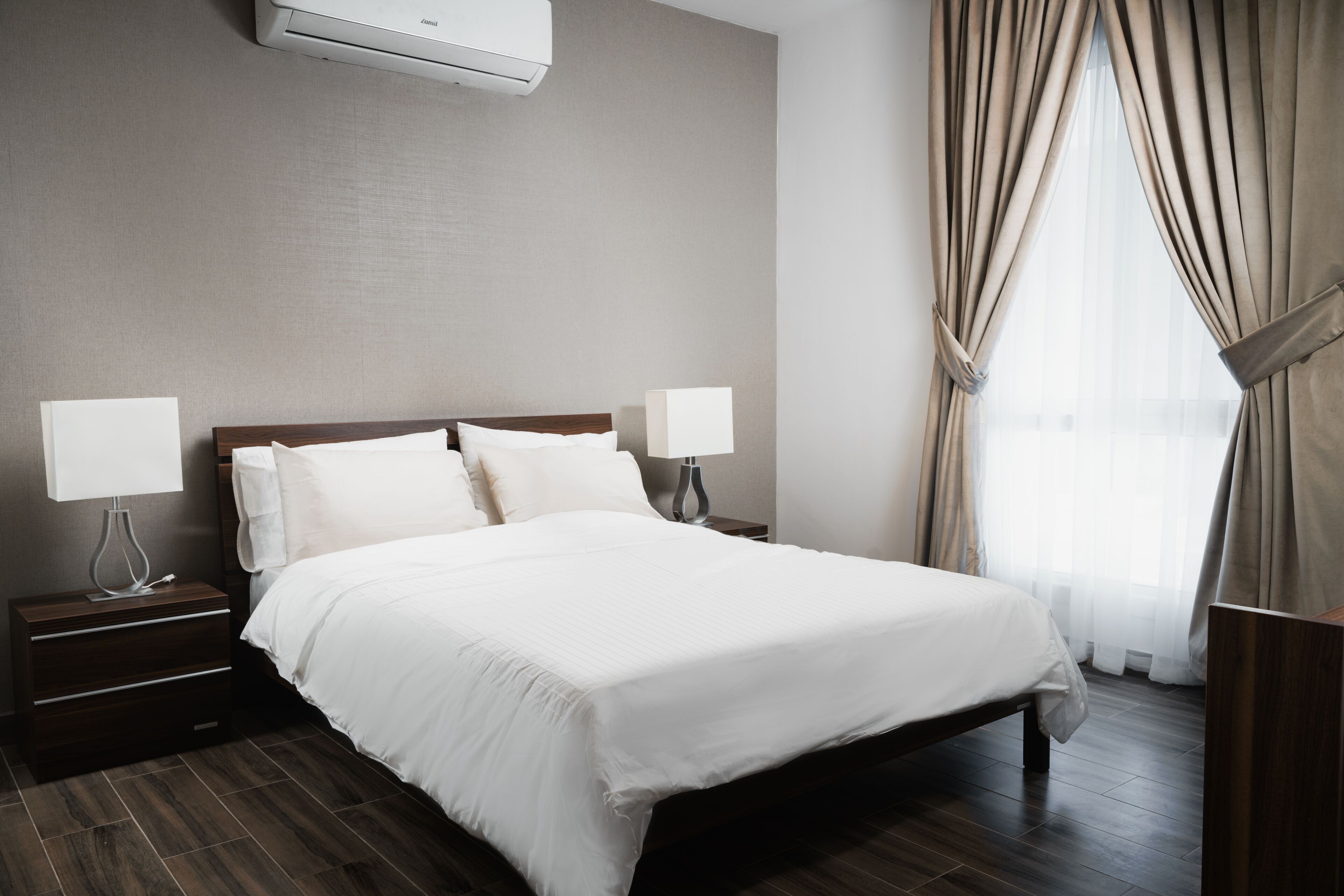 Basic Villa | Iron/ironing board, bed sheets