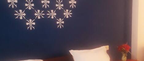 Phòng Deluxe | Khu phòng khách | TV màn hình phẳng