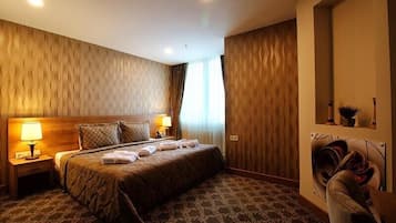 Deluxe Double or Twin Room | Minibar, iron/ironing board, free WiFi