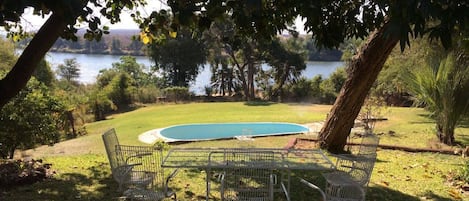 Udendørs pool