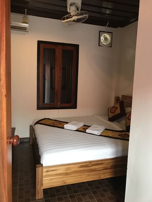 Deluxe Double Room | Air conditioning - Little Freedom Friendlys Place (Luang Prabang)