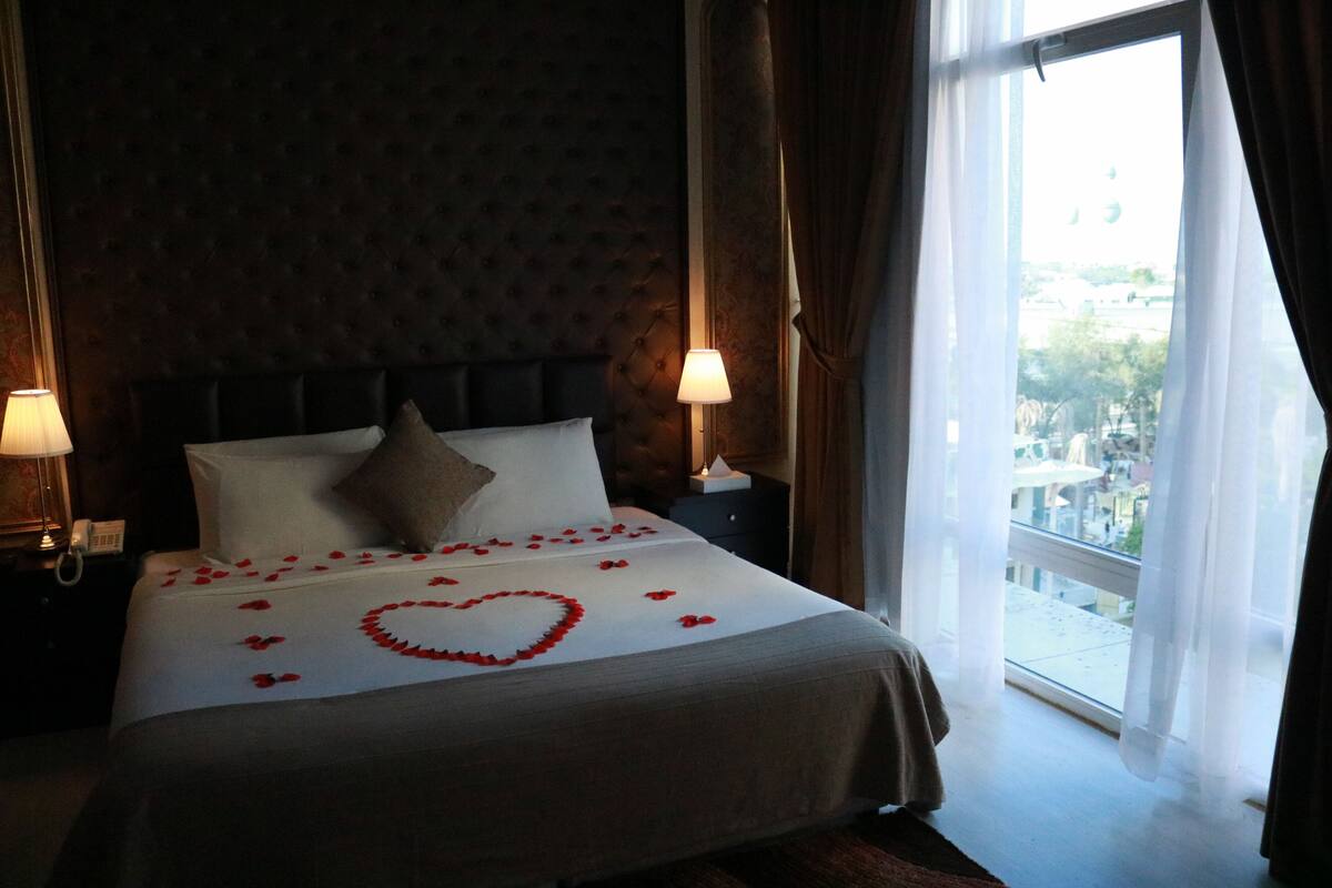 Desk, iron/ironing board, free WiFi, bed sheets