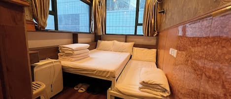 Chambre Triple Standard | Accès pour personnes à mobilité réduite
