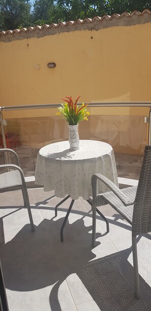 Comfort Room (A1) | Terrace/patio