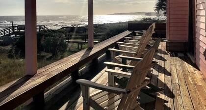 Oceanfront! Quiet & Relaxing on South end of Tarpon, with magnificent sunsets!