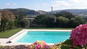 Piscine extérieure, piscine chauffée