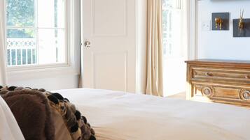 3 chambres, fer et planche Ă repasser, Wi-Fi, draps fournis