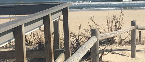 Beach nearby, sun-loungers