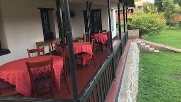 Ilmainen päivittäinen täysi aamiainen