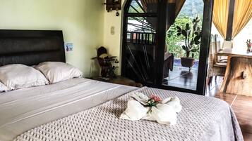 Deluxe Villa, Mountain View | 2 bedrooms, in-room safe, iron/ironing board, free WiFi