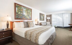 1 bedroom, in-room safe, iron/ironing board, free WiFi