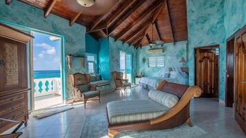 Luxury Villa | In-room safe, iron/ironing board, rollaway beds, free WiFi