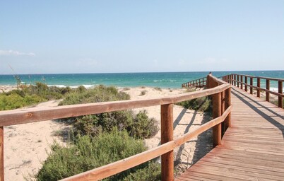 Gorgeous home in Santa Pola with WiFi