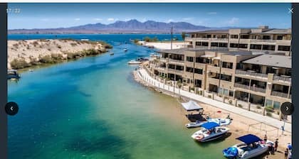 Seeblick Eigentumswohnung bei Kings View! Frischer neuer Look für diesen! Tolle Sonnenuntergänge.