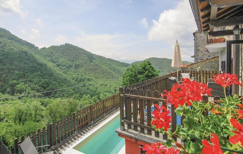 Awesome home in Montefegatesi with WiFi