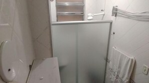 Shower, towels - Bem no Centro (Rio de Janeiro)