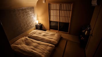 Quarto tradicional, para não fumantes, banheiro privativo (Japanese Style, KUJAKU, 1st Floor) | Escrivaninha, espaço de trabalho para notebook