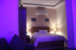 Egyptian cotton sheets, premium bedding, pillowtop beds, minibar - Farida Pyramids View (Giza)