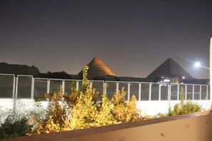 Property grounds - Farida Pyramids View (Giza)
