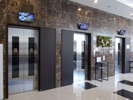 Elevator