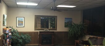 Limetree Inn & Suites