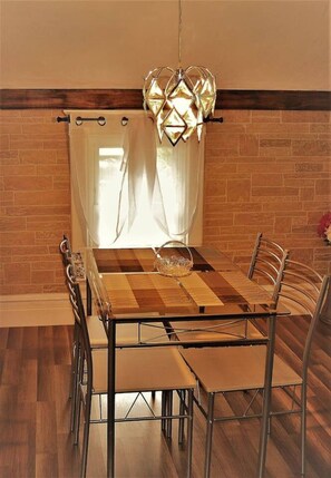 Dining - The City Pads: conveniently located, with everything just a short walk away. (Grand Forks)