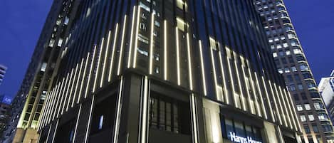 Front of property - evening/night