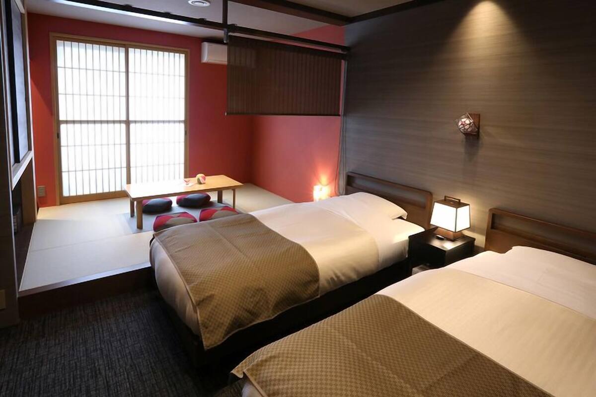In-room safe, WiFi (free), individually decorated, bed sheets