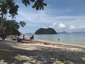 ชายหาด