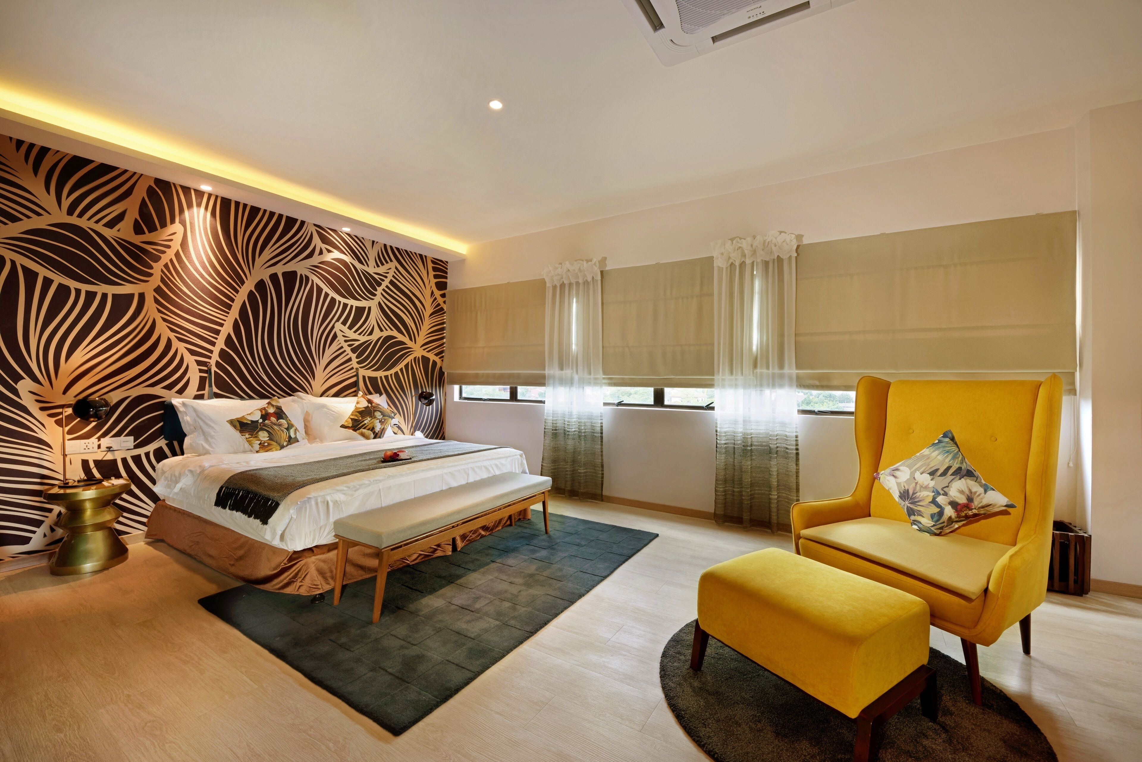 Signature-rum | Minibar, värdeförvaringsskåp på rummet och mörkläggningsgardiner