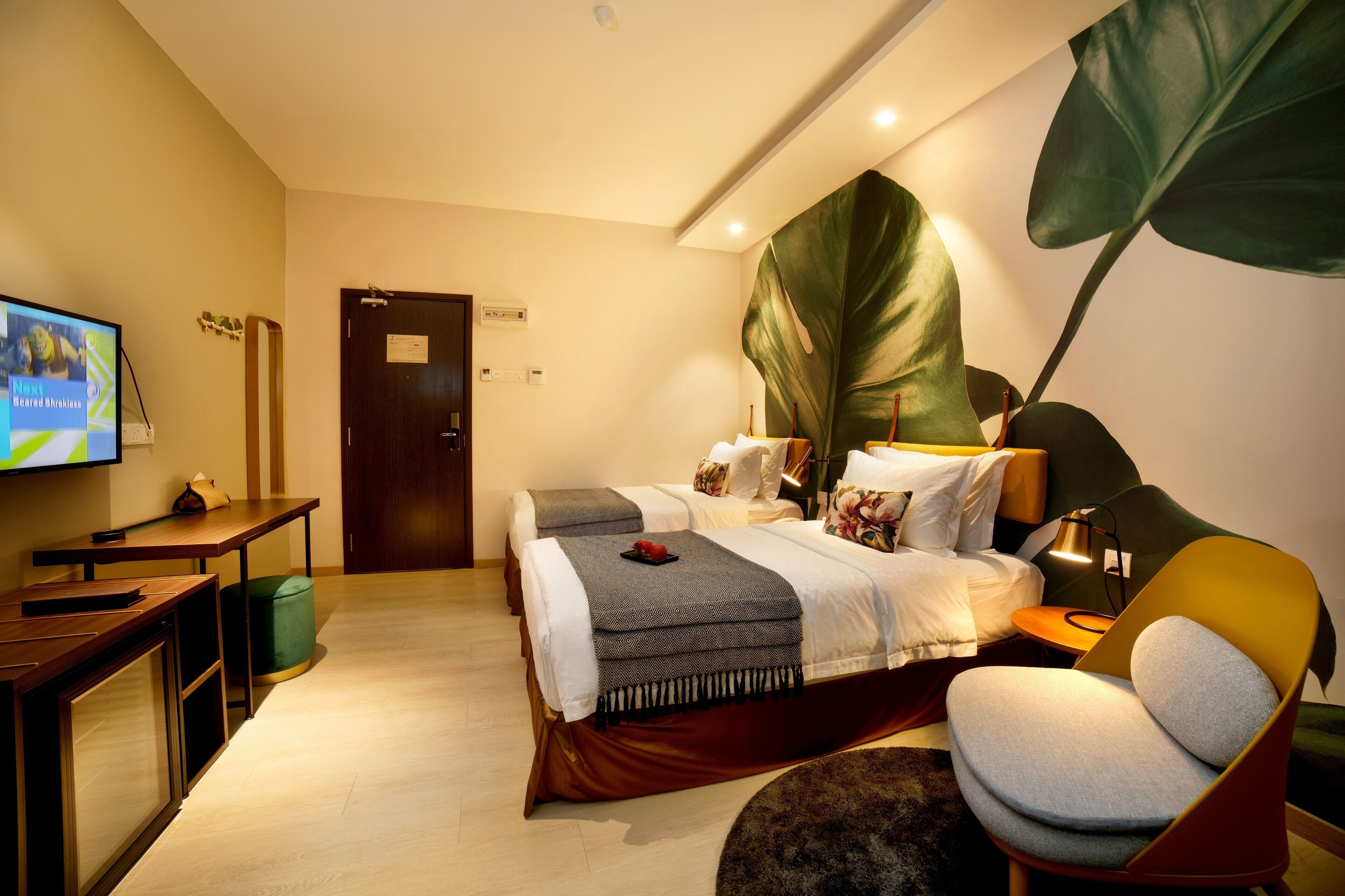 Superior tvåbäddsrum | Minibar, värdeförvaringsskåp på rummet och mörkläggningsgardiner