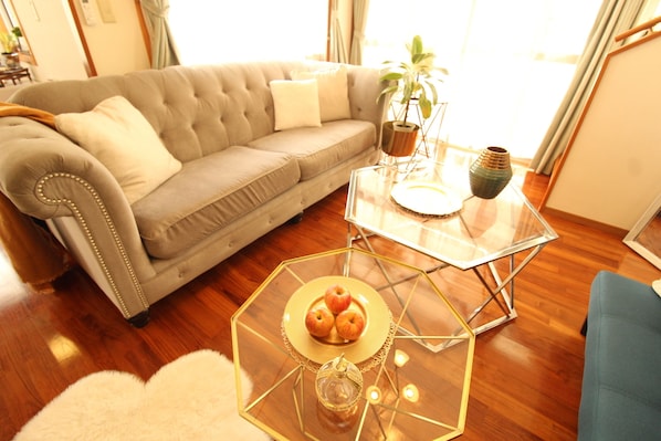 Living area - Chatan Seaside American House AO (Chatan)