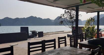 Manh Nu Floating Homestay