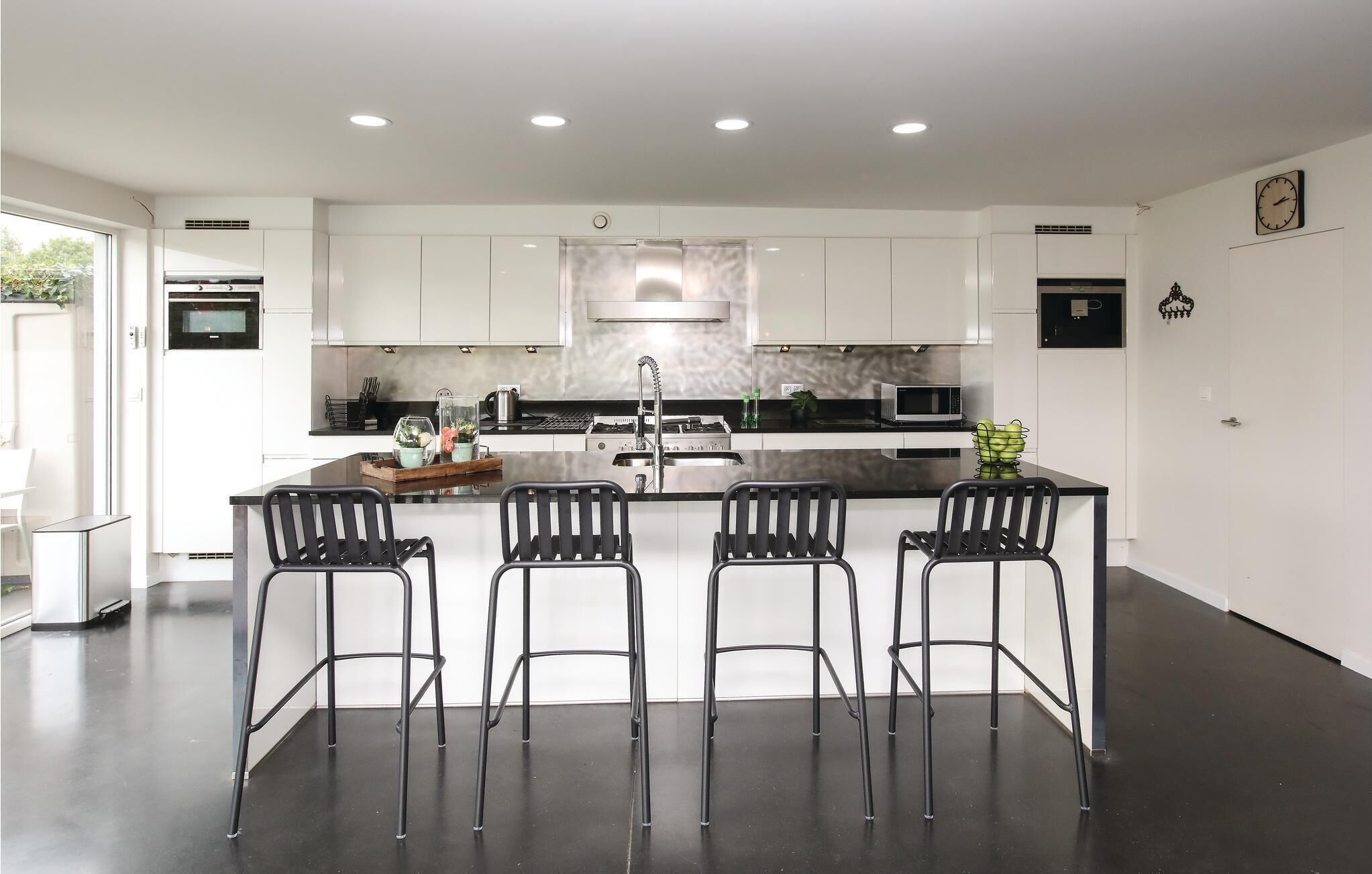 Kühlschrank, Herdplatte, Geschirrspüler