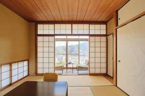 傳統別墅 (Ryokan Style Private Vacation Home) | 房內夾萬、免費 Wi-Fi
