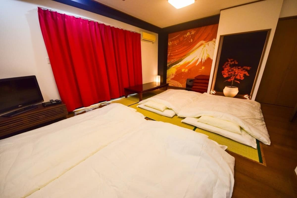 Maison traditionnelle (Private Vacation Home) | 2 chambres, bureau, fer et planche Ă repasser, accĂšs au Wi-Fi (inclus)