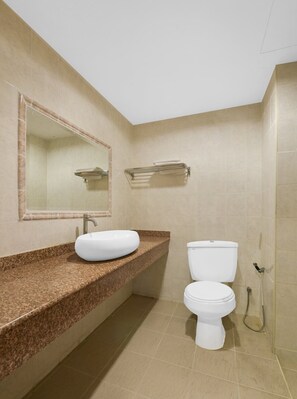 Shower, rainfall showerhead, hair dryer, towels