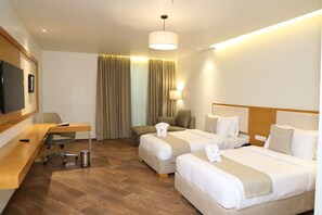 Winter Green Premium Room | 迷你吧、客房内保险箱、办公桌、熨斗/熨衣板
