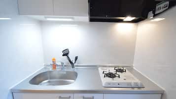 Fridge, microwave, stovetop, electric kettle