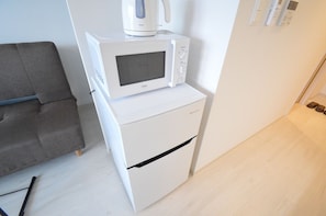 Mini-refrigerator - Color Tsuruhashi (Osaka)