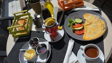 Breakfast meal