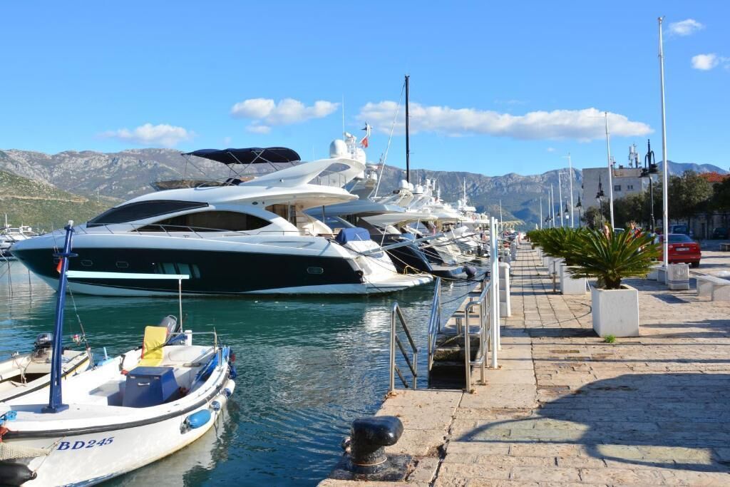 Marina