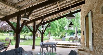 Chartreuse Large swimming pool beach dordogne Activities Large terrace Pets OK