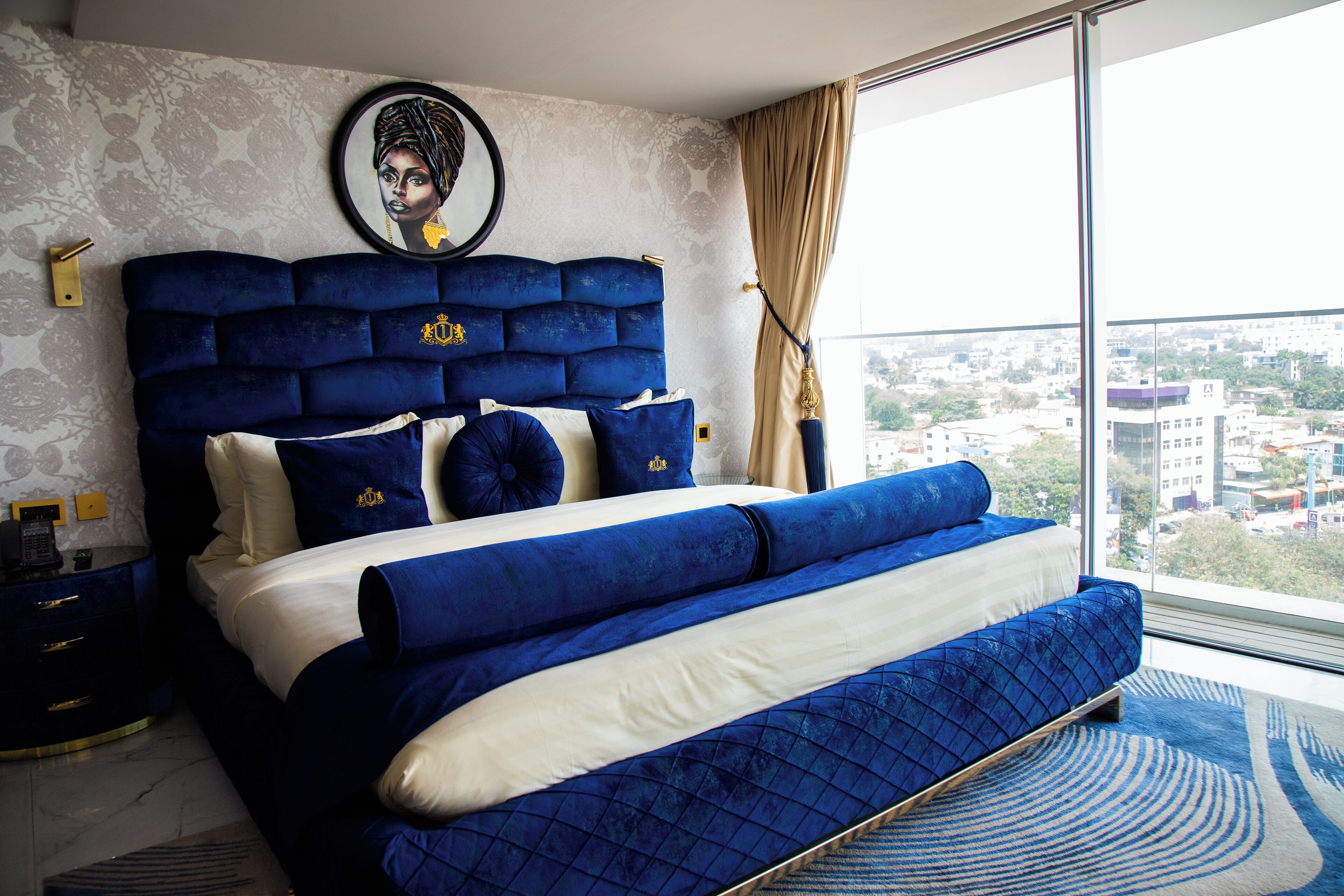 king suite | 1 bedroom, premium bedding, pillow-top beds, minibar